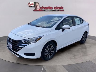 New 2025 Nissan Versa SV w/ Trunk Package