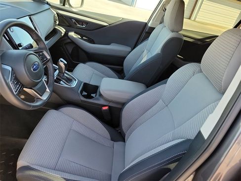 Used 2025 Subaru Outback Premium w/ Popular Package #1A image 16