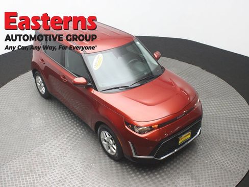 Used 2024 Kia Soul LX w/ Option Group 015 image 3