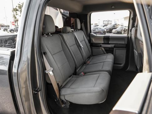 Used 2019 Ford F150 XLT image 38