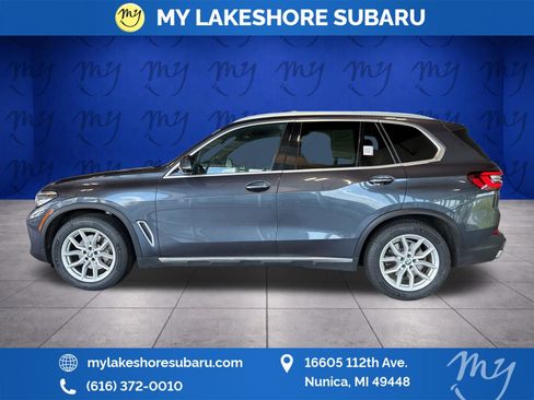 Used 2021 BMW X5 xDrive40i w/ Premium Package AWD/4WD image 4