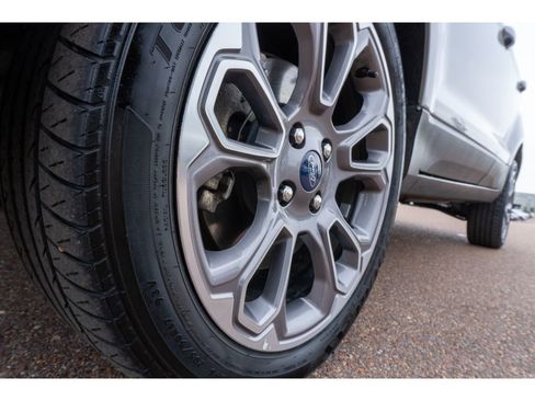 Used 2021 Ford EcoSport Titanium image 9