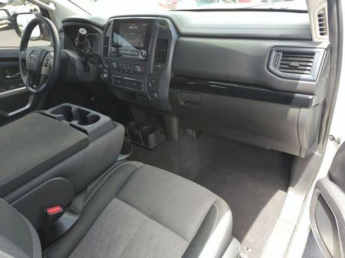 Certified 2023 Nissan Titan SV RWD image 22