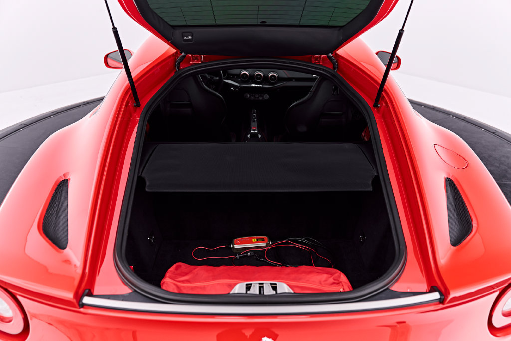 Used 2016 Ferrari F12 Berlinetta RWD image 34