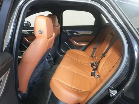 Used 2024 Jaguar XF R-Dynamic SE AWD/4WD image 27