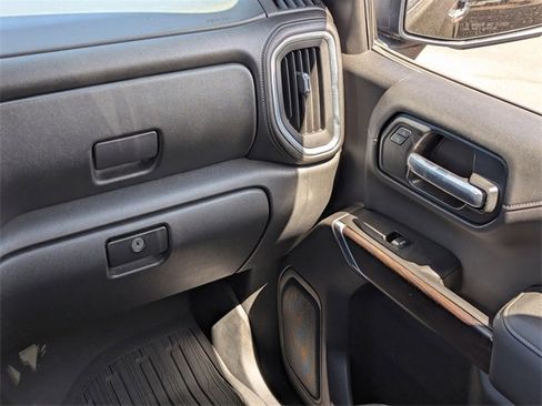 Used 2020 GMC Sierra 1500 SLT image 17