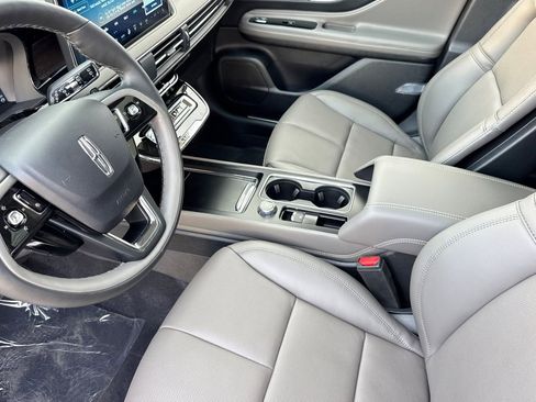 New 2026 Lincoln Corsair Grand Touring image 9