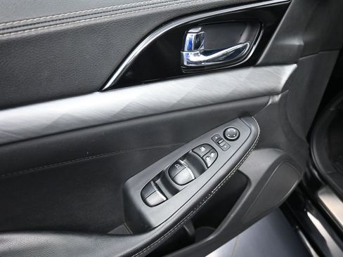 Used 2017 Nissan Maxima 3.5 SL image 9