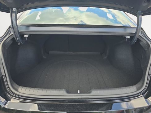 Used 2025 Hyundai Elantra SEL image 14