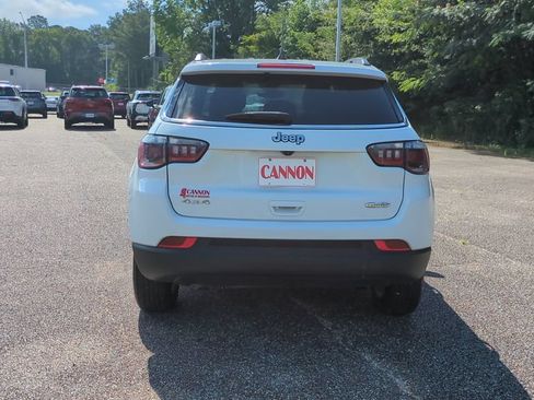 Used 2024 Jeep Compass Latitude AWD/4WD image 6
