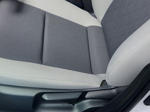 Used 2025 Toyota Corolla LE image 15