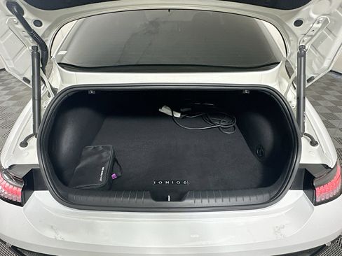 Used 2024 Hyundai Ioniq 6 SEL RWD image 30