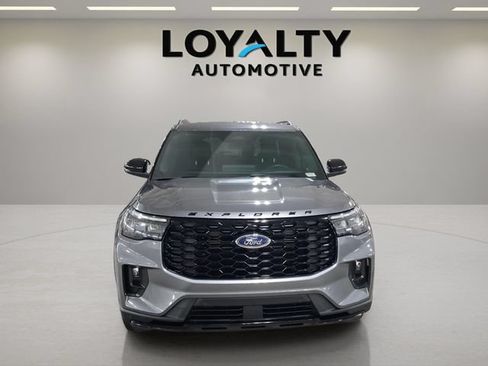 Used 2025 Ford Explorer ST-Line AWD/4WD image 8