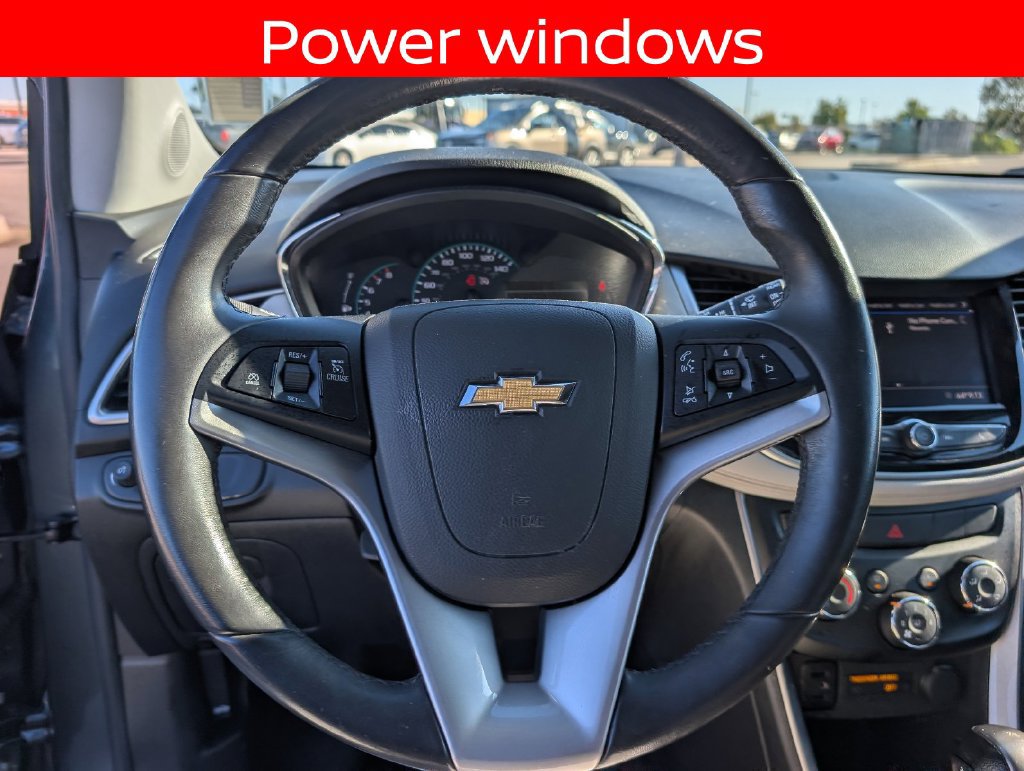 Used 2021 Chevrolet Trax LT w/ Driver Confidence Package FWD image 23