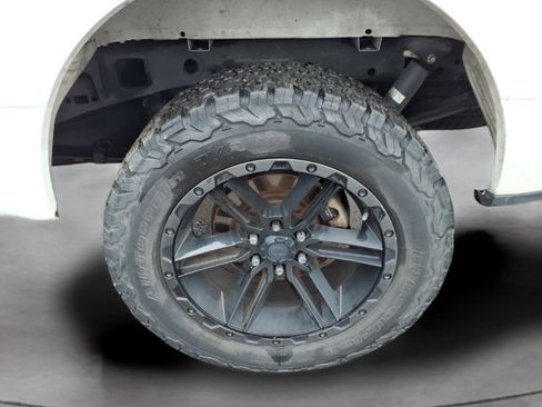 Used 2019 Ford F150 XLT w/ Equipment Group 302A Luxury image 12