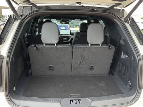 Used 2026 Ford Explorer Tremor w/ Tremor Ultimate Package AWD/4WD image 3