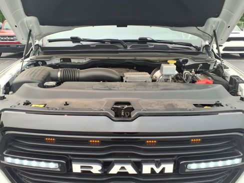 Used 2024 RAM 1500 Laramie AWD/4WD image 25