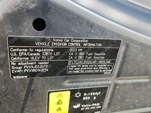 Used 2023 Volvo XC60 B5 Plus w/ Climate Package image 59