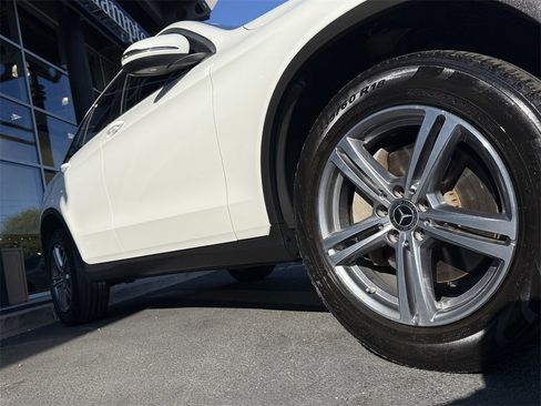 Certified 2022 Mercedes-Benz GLC 300 4MATIC image 11