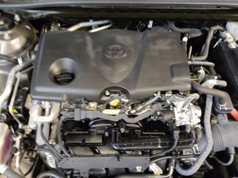 Used 2021 Toyota Camry LE FWD image 30