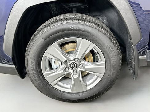 Certified 2025 Toyota RAV4 XLE w/ Convenience Package FWD image 32