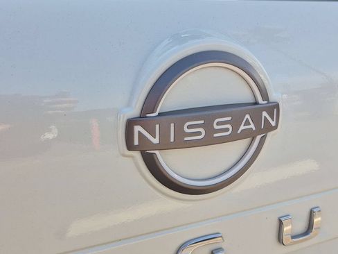 Used 2023 Nissan Rogue SV AWD/4WD image 31