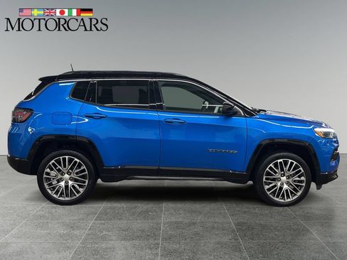 Used 2023 Jeep Compass Limited w/ Elite Group AWD/4WD image 2