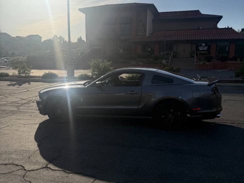 Used 2013 Ford Mustang Premium w/ V6 Performance Pkg RWD image 8