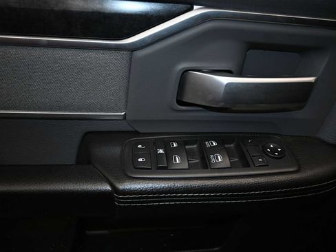 Used 2019 RAM 2500 Big Horn AWD/4WD image 12