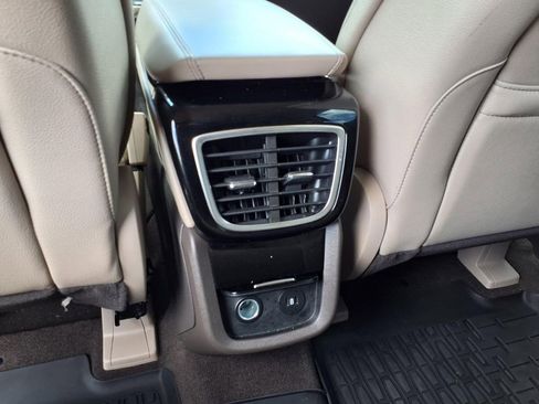 Used 2023 Lincoln Nautilus FWD w/ Premium Package image 14