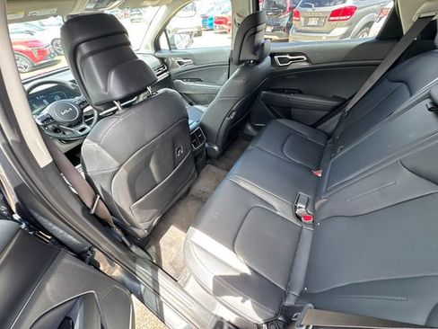 Used 2025 Kia Sportage EX AWD/4WD image 17