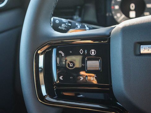 New 2026 Land Rover Range Rover Evoque S image 34