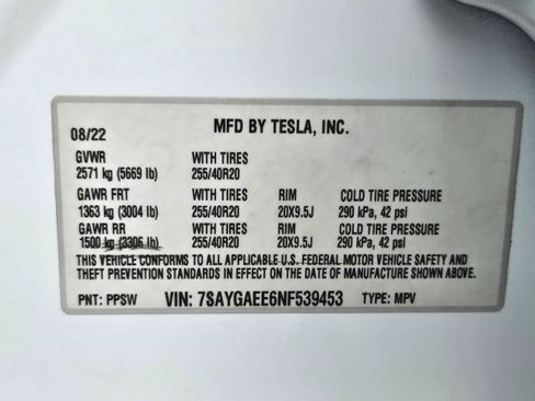 Used 2022 Tesla Model Y Long Range AWD/4WD image 36