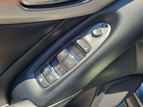 Used 2021 INFINITI Q50 Luxe RWD image 21