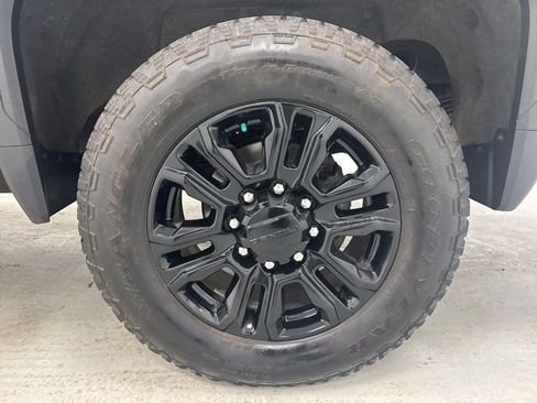 Used 2021 GMC Sierra 2500 Denali w/ Denali Black Diamond Edition image 40