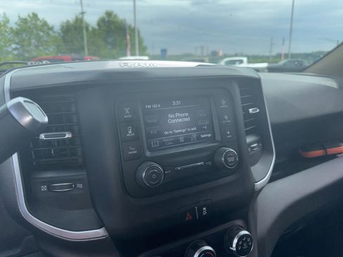 Used 2020 RAM 2500 Big Horn AWD/4WD image 7