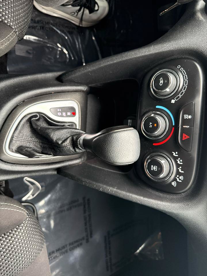Used 2014 Dodge Dart SXT FWD image 20