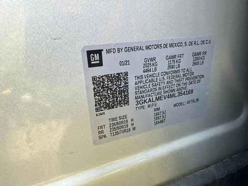 Used 2021 GMC Terrain SLE w/ Driver Convenience Package FWD image 8