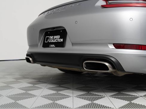 Used 2017 Porsche 911 Carrera RWD image 23