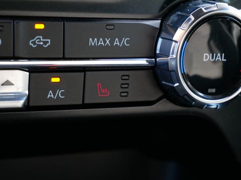 Certified 2022 Subaru Forester Premium w/ Popular Package #1 AWD/4WD image 26