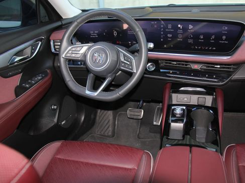 Used 2024 Buick Envision Sport Touring image 9