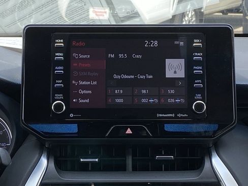 Certified 2022 Toyota Venza LE AWD/4WD image 27