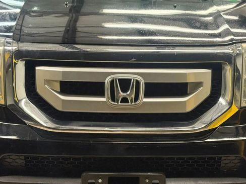 Used 2010 Honda Pilot Touring image 5