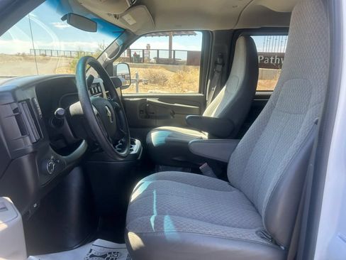 Used 2015 Chevrolet Express 3500 LT w/ LT Preferred Equipment Group RWD image 7