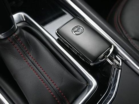 Certified 2025 MAZDA CX-5 Carbon Edition image 14