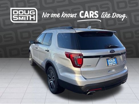 Used 2017 Ford Explorer Sport w/ Equipment Group 401A image 3