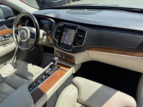 Used 2016 Volvo XC90 T6 Inscription w/ Vision Package AWD/4WD image 15