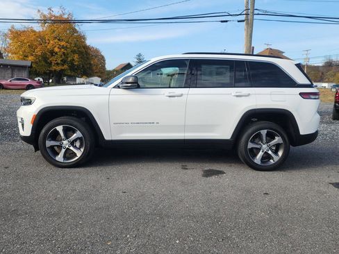 New 2025 Jeep Grand Cherokee Limited image 8
