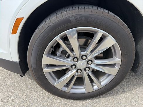 Certified 2023 Cadillac XT5 Premium Luxury image 6