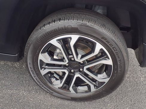 Used 2023 Jeep Compass Limited AWD/4WD image 11